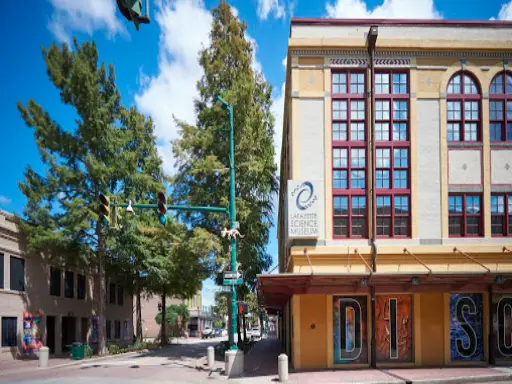 A modern spot near where Pelican Underground Llc helps homes with pipelining sewer repairs in the city.