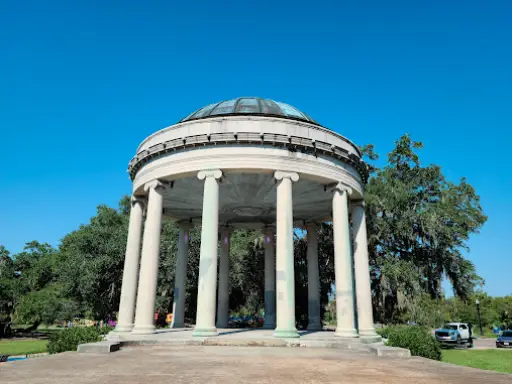 A peaceful park setting where locals sometimes visit Pelican Underground Llc for expert trenchless pipe repairs nearby.