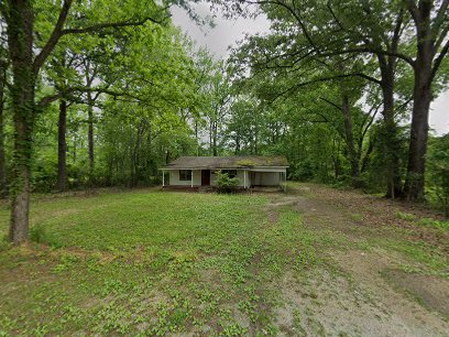 Pelican Underground LLC provided trenchless sewer repair for a peaceful home in a quiet, green setting.
